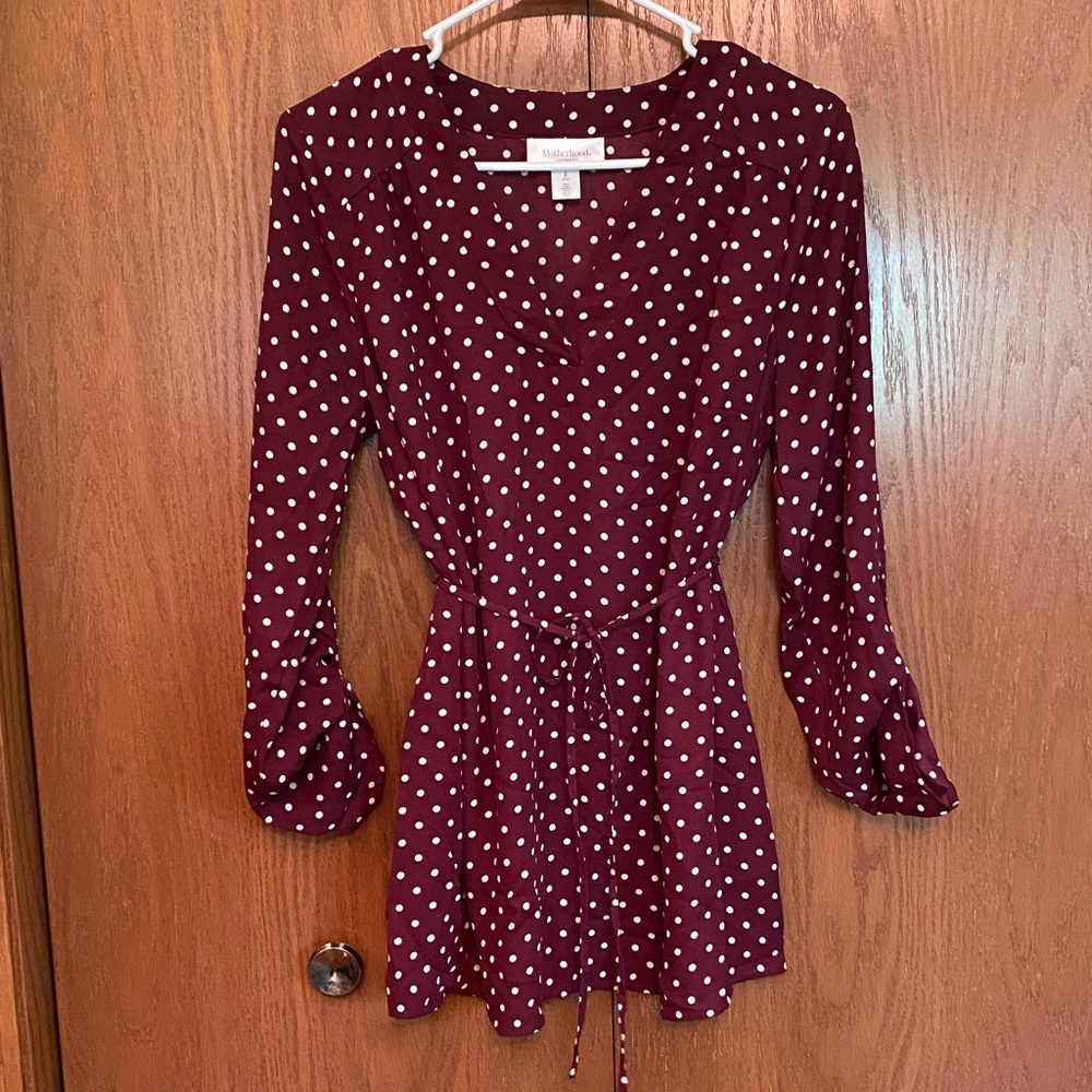 Motherhood Maternity waist tie blouse. S.